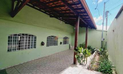 Casa à venda, 3 quartos, 1 suíte, 2 vagas, Vila Romana - Divinópolis/MG