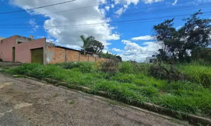 Terreno à venda no Jardinópolis, Divinópolis 