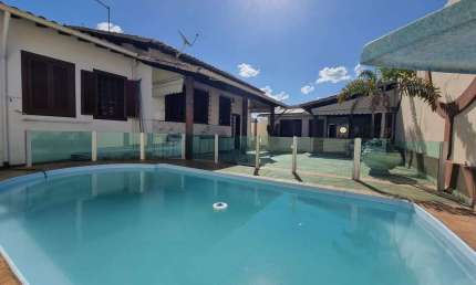 Casa à venda, 4 quartos, 2 suítes, 4 vagas, Ermida - Divinópolis/MG