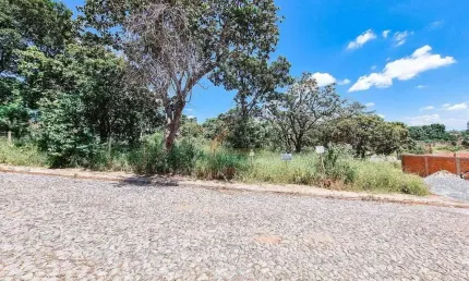Terreno à venda no Jardim das Acácias, Divinópolis 