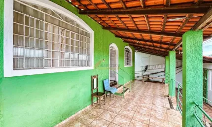 Casa à venda, 3 quartos, 1 suíte, 1 vaga, Santos Dumont - Divinópolis/MG