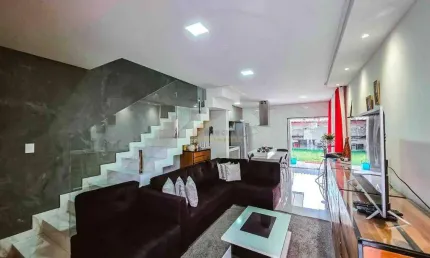 Casa à venda, 3 quartos, 1 suíte, 2 vagas, Santa Marta - Divinópolis/MG