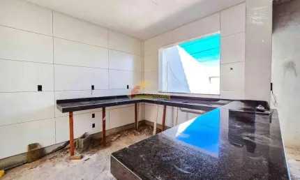 Apartamento à venda, 2 quartos, 1 suíte, 2 vagas, Santa Rosa - Divinópolis/MG