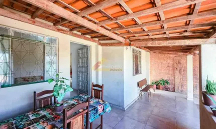 Casa à venda, 3 quartos, 3 vagas, Maria Helena - Divinópolis/MG