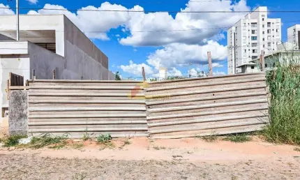 Terreno à venda no Planalto, Divinópolis 