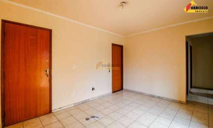 Apartamento à venda, 3 quartos, 1 suíte, 1 vaga, São José - Divinópolis/MG