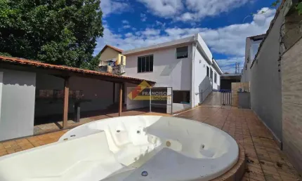 Casa à venda, 3 quartos, 1 suíte, 6 vagas, Esplanada - Divinópolis/MG