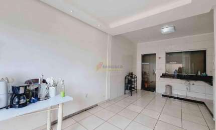 Apartamento à venda, 3 quartos, 1 vaga, Floresta - Divinópolis/MG