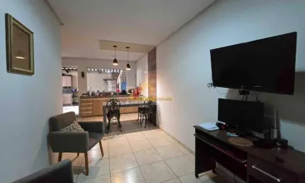 Casa à venda, 3 quartos, 2 vagas, Padre Eustáquio - Divinópolis/MG