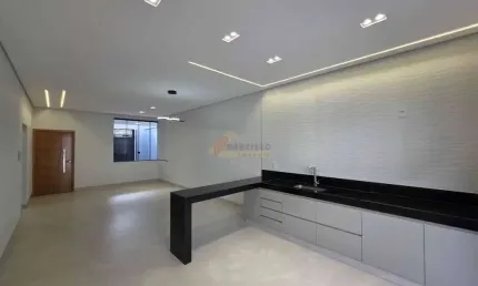 Casa à venda, 3 quartos, 1 suíte, 2 vagas, Santa Marta - Divinópolis/MG