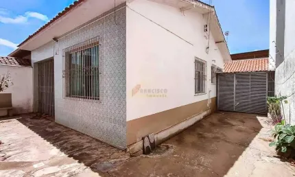 Casa à venda, 3 quartos, 2 vagas, Sidil - Divinópolis/MG