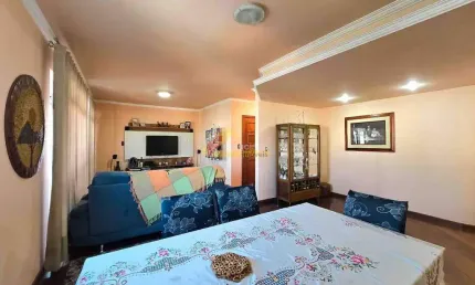 Apartamento à venda, 4 quartos, 2 suítes, 2 vagas, Centro - Divinópolis/MG