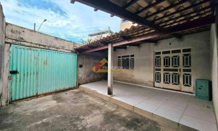 Casa à venda, 3 quartos, 2 vagas, São Judas - Divinópolis/MG