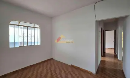 Casa à venda, 3 quartos, 5 vagas, São Luís - Divinópolis/MG
