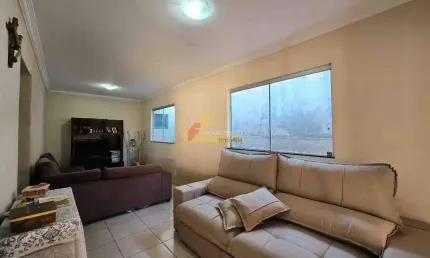 Casa à venda, 3 quartos, 1 suíte, 2 vagas, Walchir Resende - Divinópolis/MG