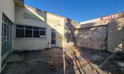 Casa Comercial à venda, 5 quartos, Centro - Divinópolis/MG