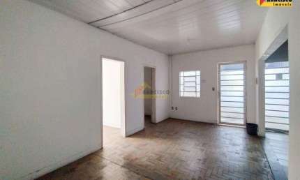 Casa Comercial à venda, 2 quartos, Centro - Divinópolis/MG