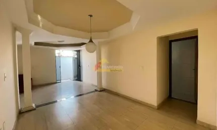 Casa para aluguel, 4 quartos, 2 suítes, 5 vagas, Ipiranga - Divinópolis/MG