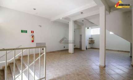 Ponto comercial para alugar no Planalto, Divinópolis 