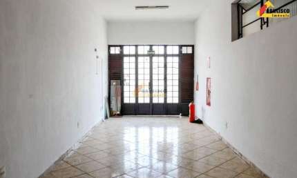 Ponto comercial para alugar no Santo Antônio, Divinópolis 