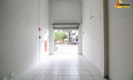 Ponto comercial para alugar no Planalto, Divinópolis 