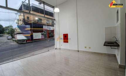 Ponto comercial para alugar no Santa Clara, Divinópolis 
