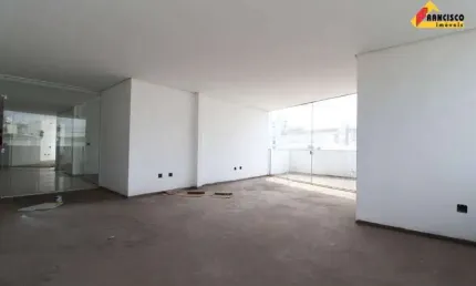 Ponto comercial para alugar no Santa Clara, Divinópolis 