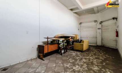 Ponto comercial para alugar no São Sebastião, Divinópolis 