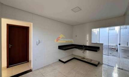 Casa para aluguel, 3 quartos, 1 suíte, 2 vagas, Floresta - Divinópolis/MG