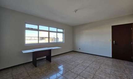 Apartamento Mobilhado, 03 quartos, 02 salas, 01 suíte, 01 vaga de garagem.