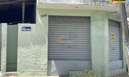 Ponto comercial para alugar no São Roque, Divinópolis 