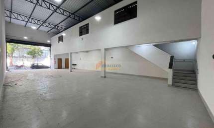 Barracão / Galpão / Depósito para alugar no São José, Divinópolis 