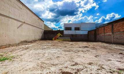 Terreno comercial para alugar no Bom Pastor, Divinópolis 