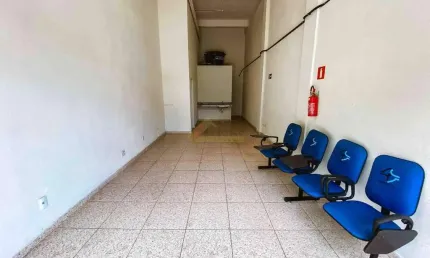Ponto comercial para alugar no Interlagos, Divinópolis 
