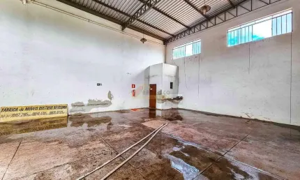Ponto comercial para alugar no Niterói, Divinópolis 