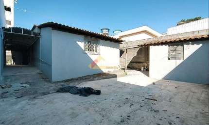 Casa para aluguel, 3 quartos, 2 vagas, Interlagos - Divinópolis/MG