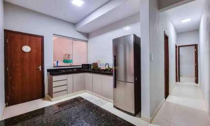 Casa para aluguel, 3 quartos, 1 vaga, Dona Quita - Divinópolis/MG