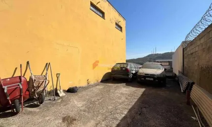 Garagem para alugar no Nações, Divinópolis 