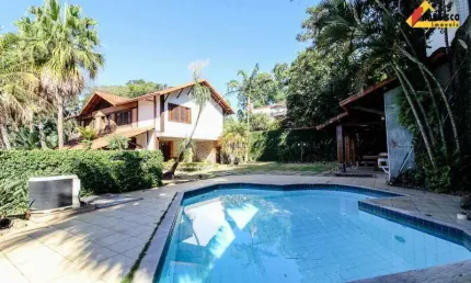 Casa para aluguel, 4 quartos, 1 suíte, 4 vagas, Sidil - Divinópolis/MG
