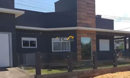 Casa com 3 quartos à venda na Otávio Perraro, 881, Igra Sul, Torres
