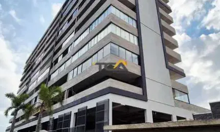 Apartamento 02 Dormitórios mobiliado com sacada e vista para o Rio
