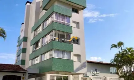 Apartamento 02 dormitórios sendo 01 suite no centro de torres-rs