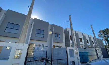 Casa para Venda em Brusque, SÃO PEDRO, 2 dormitórios, 2 suítes, 2 banheiros, 1 vaga