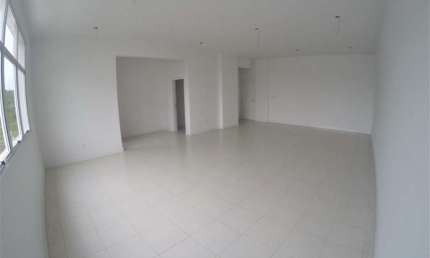 Sala Comercial para Locação em Brusque, São Luíz, 2 banheiros, 1 vaga