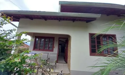 Casa para Venda em Brusque, SOUZA CRUZ, 3 dormitórios, 1 banheiro, 2 vagas
