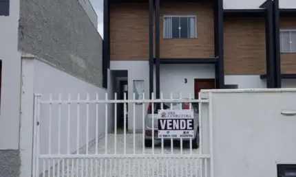Casa para Venda em Brusque, ÁGUAS CLARAS, 2 dormitórios, 2 banheiros