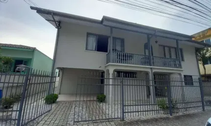 Casa à venda no São Luiz, Brusque 