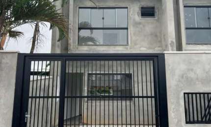 Casa para Venda em Brusque, LIMOEIRO, 3 dormitórios, 1 suíte, 2 banheiros, 1 vaga