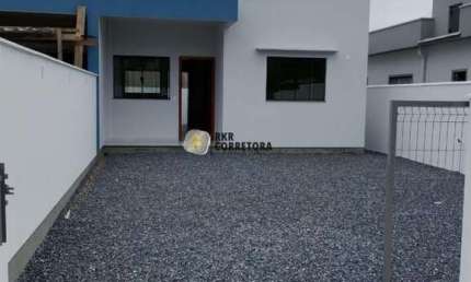 Casa para Venda em Guabiruba, Pomerânia, 2 dormitórios, 1 banheiro, 4 vagas