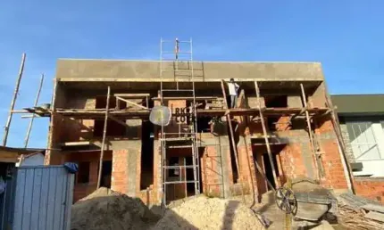 Casa para Venda em Brusque, Dom Joaquim, 2 dormitórios, 1 banheiro, 2 vagas
